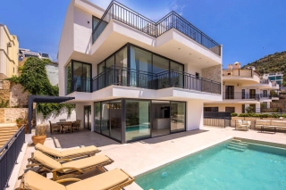 Villa Kışla, 4 Bedroom Villa with Infinity Pool | Kalkan Villa