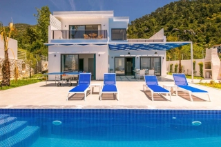 Villa Ocean Islamlar – Villa mit Whirlpool, Meerblick & Privatem Pool 
