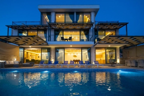Villa Mona Roza