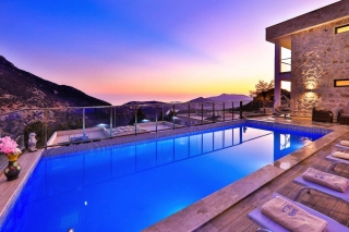 Villa Narin 10 – Luxusvilla mit Beheiztem Innenpool in Kalkan Islamlar