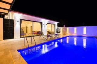 Villa Gala 2 – Korunaklı, Jakuzili Balayı Villası | Kalkan İslamlar