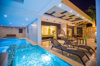 Villa Nil Kalkan – Luxus-Honeymoon-Villa mit Jacuzzi, Sauna