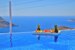 Villa Londra – Luxusvilla mit Meerblick & Privatem Pool in Kalkan 