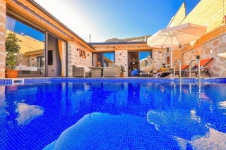 Villa Gokkaya – Abgeschiedene Villa mit Whirlpool in Kalkan