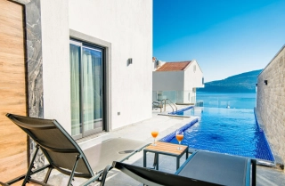 Villa Deida – Luxusvilla mit Meerblick & Jacuzzi in Kalkan