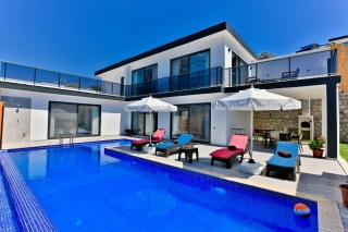 Villa Kaya Patara | Korunaklı Çift Jakuzili Tatil Villası
