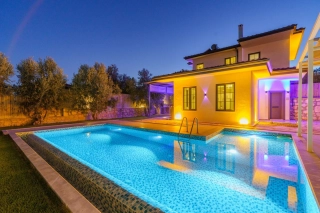 Villa Sazak Duo | Patara’da Korunaklı Havuzlu, Jakuzili, Balayı