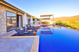 Villa Aden Sarıbelen– Doğa Manzaralı, Jakuzili Özel Villa