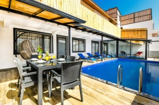 Villa Yazı 3 – Kalkan Ulugöl’de Kapalı Havuzlu, Korunaklı, Jakuzili 