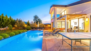 Villa Maba – Kalkan Sarıbelen’de Korunaklı, Saunalı & Jakuzili Villa