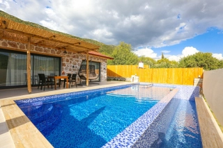 Villa Adeya – Abgeschirmte Flitterwochenvilla mit Privatpool in Kalkan