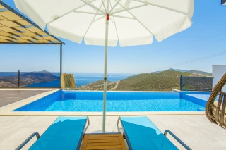 Villa Manzara Akbel – Kalkan’da Panoramik Deniz Manzaralı, Jakuzili 