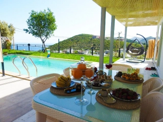 Villa Smyrna – Jakuzili, Deniz Manzaralı Villa | Kalkan Akbel