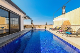 Villa Karya – Kalkan Kördere’de Korunaklı Havuzlu, Jakuzili 2+1