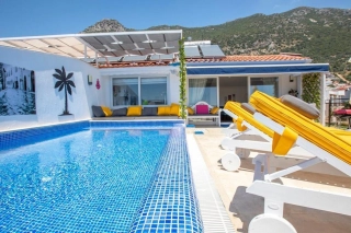    Suit Karmen | Kalkan Kızıltaş’ta 3 Yatak Odalı, Deniz Manzaralı 