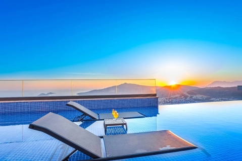 Villa Mega
