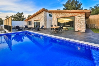 Villa Sacra | Luxury Secluded Honeymoon Villa in Kalkan Sarıbelen