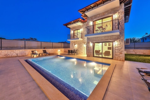 Villa Kaşlı Duo