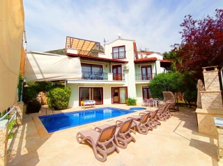 Villa Hazal | Abgeschirmte Luxusvilla mit Meerblick in Kalkan Akbel