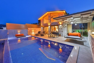 Villa Mosso – Jakuzili, Korunaklı Havuzlu, Doğa İçinde Balayı Villası 