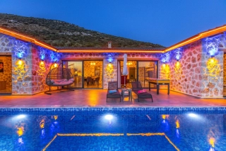 Villa Stardust, Balayı, Korunaklı, Bahçe, Jakuzi | Kalkan Villa 