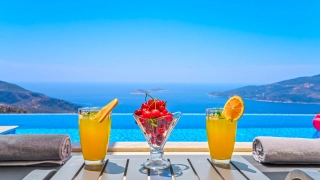 Villa Aldeniz Kalkan | Deniz ve Şehir Manzaralı Jakuzili Lüks Villa
