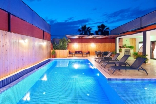 Villa Nefes Yeşilköy – Kalkan’da Jakuzili, Korunaklı Havuzlu