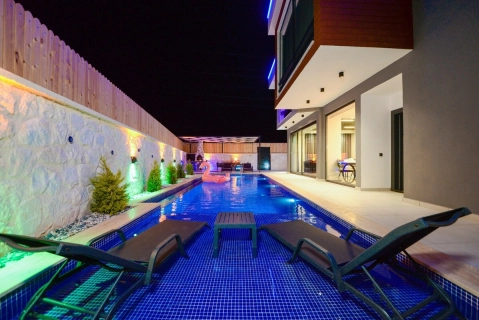 Villa Demirs
