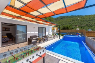 Villa Boğaziçi – Kalkan Sarıbelen’de Doğa İçinde, Korunaklı Özel Havuz