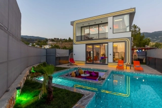 Villa Sisters – Kalkan İslamlar’da Korunaklı, Jakuzili, Doğa İçinde