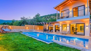Villa Selenga Kalkan – Naturblick & Geschützter Privatpool