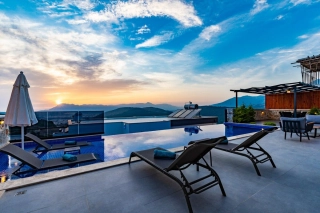 Villa Uçar – Private Infinity Pool Villa für 4 Personen in Kalkan