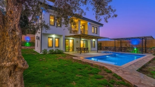 Villa Sezar | Kalkan Patara’da Korunaklı Jakuzili Kiralık Villa