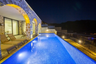 Villa Royal 4 – Luxusvilla in Kalkan Islamlar für 6 Personen mit Pool