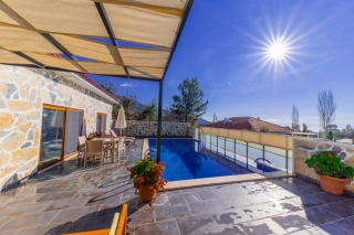 Villa Benan – Kalkan İslamlar’da Jakuzili ve Korunaklı Balayı Villası