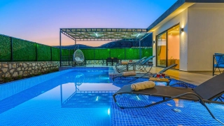 Villa Ortaç 3 Kalkan – Bezirgan’da Korunaklı Havuzlu Villa