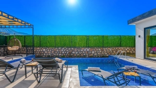 Villa Ortaç 4 – Kalkan Bezirgan’da Korunaklı Havuzlu, Jakuzili Villa
