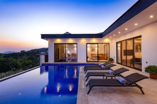 Villa Nur 1 – Eine konservative Flitterwochenvilla mit beheiztem Pool