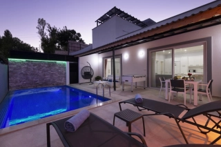 Villa Mini Zeybek – Kalkan İslamlar’da Korunaklı Havuzlu, Jakuzili