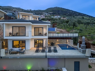Villa Lina Yeşilköy – Kalkan Yeşilköy’de Jakuzili ve Oyun Odalı 