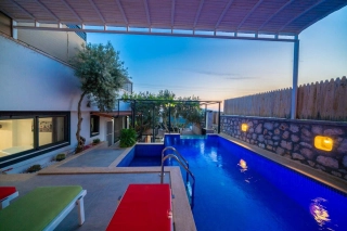 Villa Therapy Aqua – Kalkan Kördere’de Korunaklı Havuzlu, Jakuzili