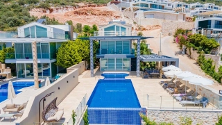 Villa Hillside 1 | Luxusvilla mit Meerblick und Jacuzzi in Kalamar