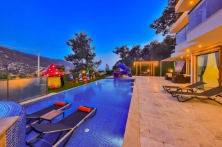 Villa Peri Masali – Luxury Family Villa with Kids’ Pool, Waterslide