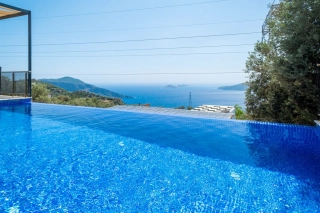 Villa Asya Bella – Kalkan’da Deniz Manzaralı Jakuzili 2 Yatak Odalı 