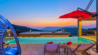 Villa Best – Kalkan Akbel’de Kapalı & Açık Havuzlu Lüks Tatil Villası