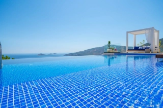 Villa Anatolia 2 – Kalkan Kalamar’da Deniz Manzaralı, Asansörlü