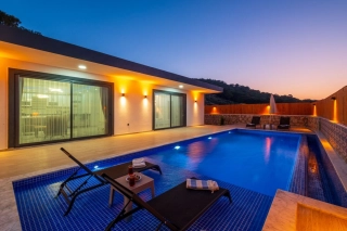 Villa Ateş Yeşilköy, Korunaklı, Balayı, Bahçe | Kalkan Villa