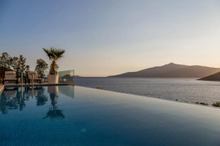 Villa Afsana – Kalkan Kömürlük’te Panoramik Deniz Manzaralı Villa