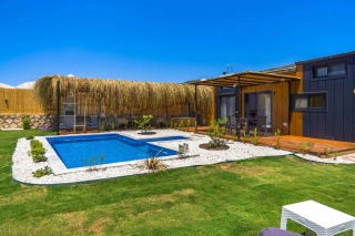 Villa Perla Sarıbelen | Tiny House Private Pool Villa in Kalkan
