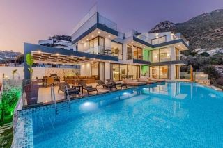 Villa Emporium Kalkan – 2 Havuzlu Deniz Manzaralı Ultra Lüks Villa